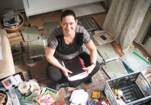 Professional decluttering and organising service for homes throughout Bromley, Bexley, Eltham, Greenwich, Chislehurst, Lewisham and Sidcup. Kent & London South East, East & Central, declutter, clutter, organise, service, Declutter, Organise, Decluttering, Organising